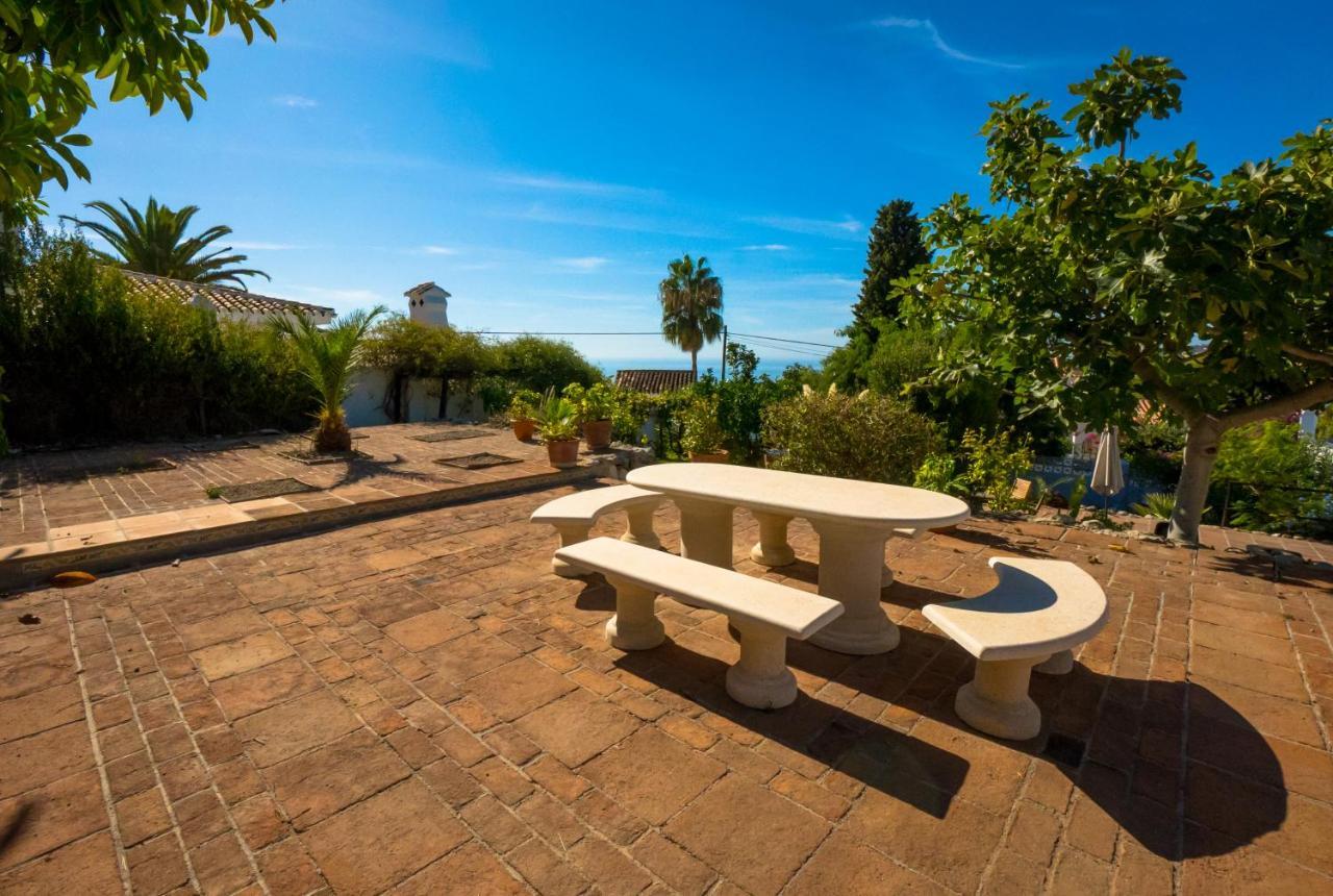 Private Heated Pool, Jacuzzi & 1225M2 Garden In Villa Cipreses Frigiliana Εξωτερικό φωτογραφία