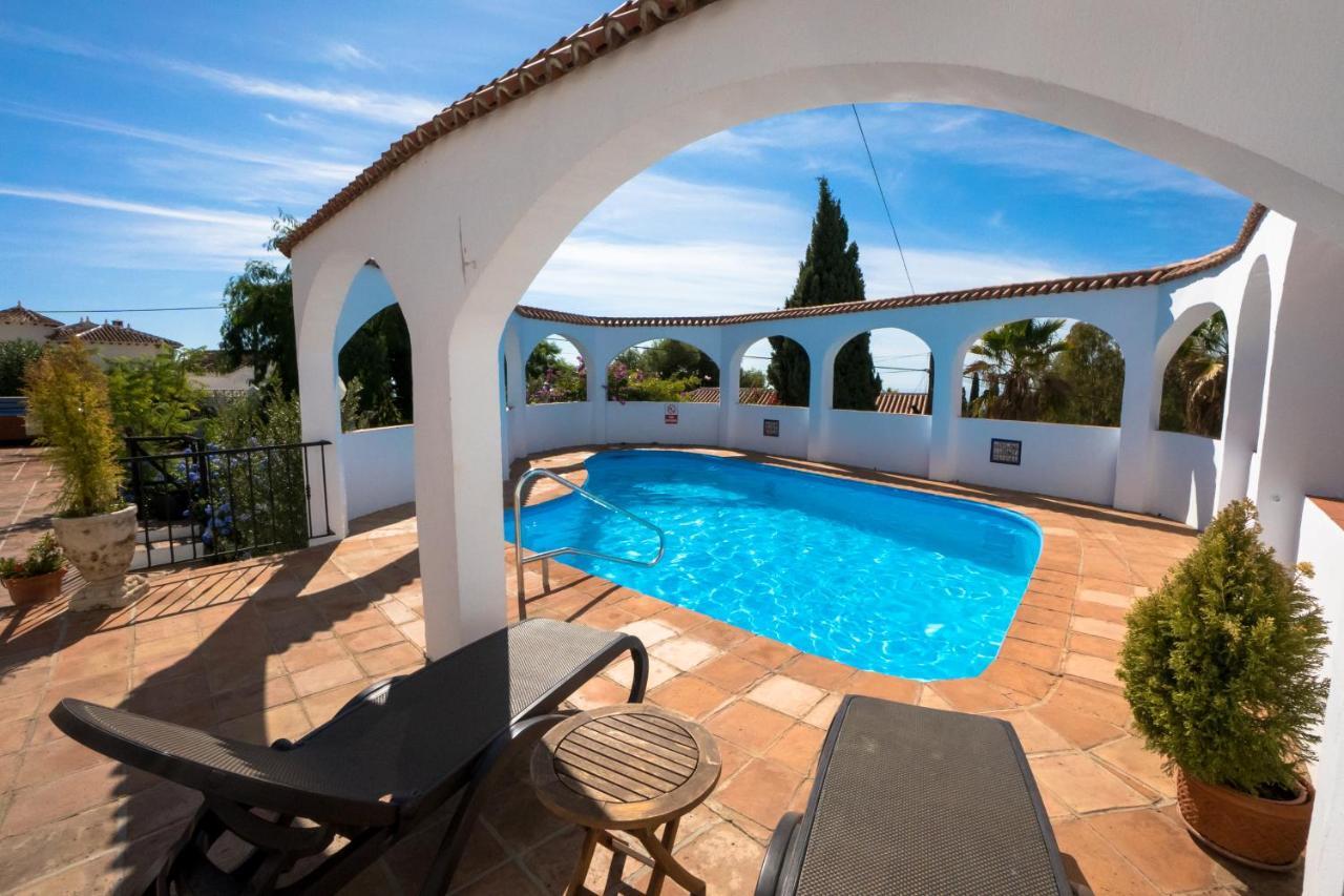 Private Heated Pool, Jacuzzi & 1225M2 Garden In Villa Cipreses Frigiliana Εξωτερικό φωτογραφία