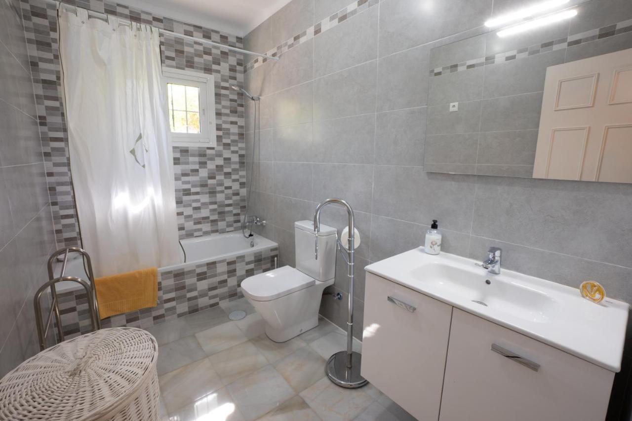 Private Heated Pool, Jacuzzi & 1225M2 Garden In Villa Cipreses Frigiliana Εξωτερικό φωτογραφία